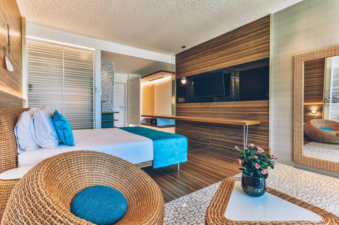 Carine Hotel Kumbor Superior 헤르섹 외부 사진