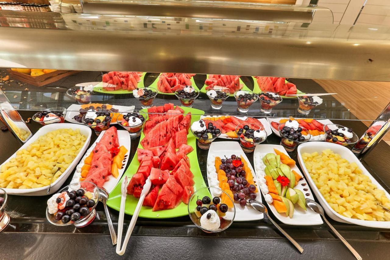 Carine Hotel Kumbor Superior 헤르섹 외부 사진