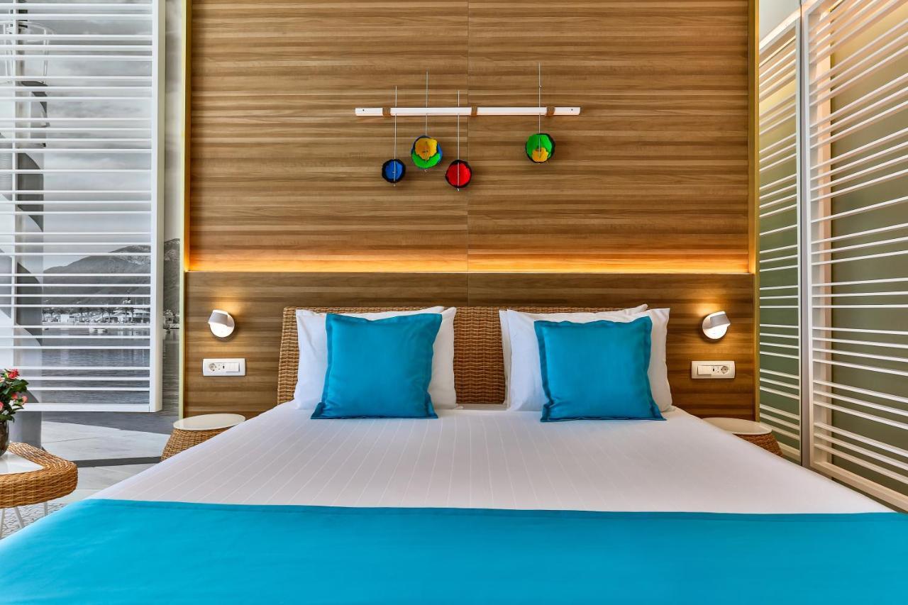 Carine Hotel Kumbor Superior 헤르섹 외부 사진