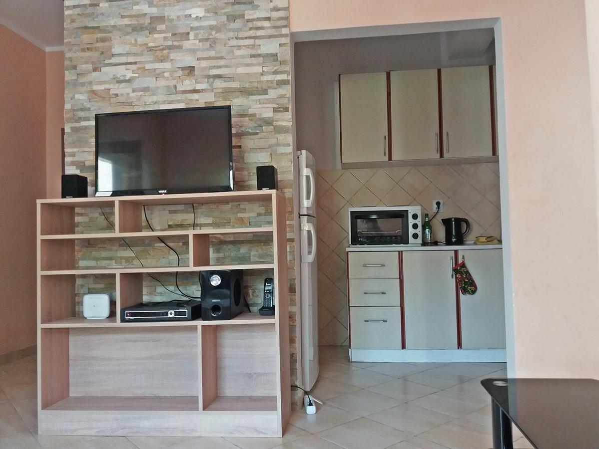 Carine Hotel Kumbor Superior 헤르섹 외부 사진